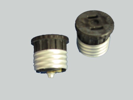 FEMALE PLUG ADAPTER